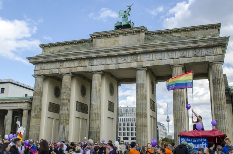 Pressemitteilung: LEBEN-LIEBEN-SELBSTBESTIMMT